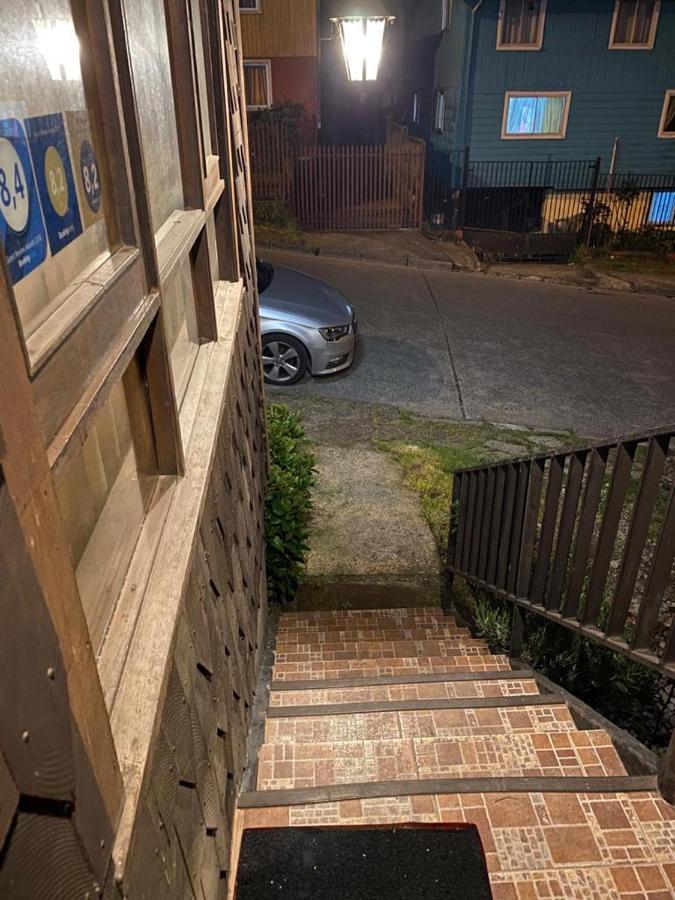 Hostal Y Cabanas Mirando Al Mar Puerto Montt Dış mekan fotoğraf